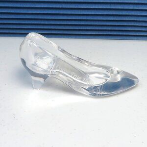 Vintage 1996 Disney WDCC Dreams Come True Cinderella Glass Slipper